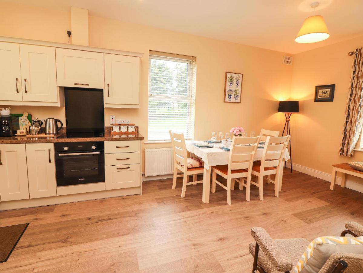 Villa Meadow View Ennis Exterior foto